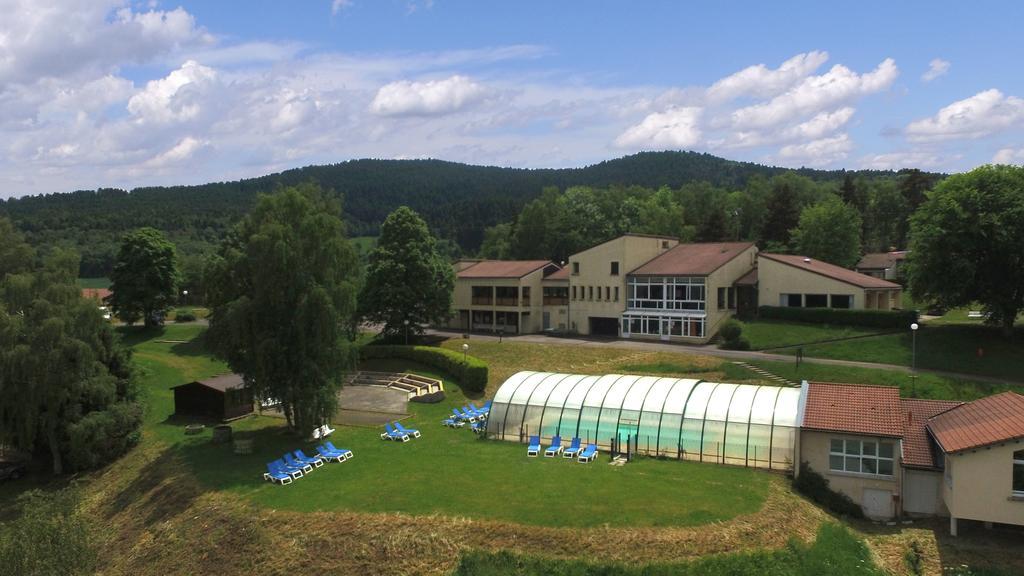 Vvf Villages « Les Monts Du Forez » Saint-Jean-La-Vetre Eksteriør bilde